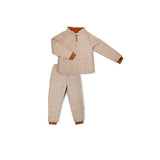 Thermo-Set aus recyceltem Polyester - Junior. So bleiben Kinder warm und windgeschützt mit dem nuuroo Thermoset aus 100% recyceltem Polyester. Das Thermoset ist ideal unter Regenkleidung.