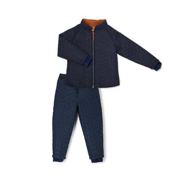 Thermo-Set aus recyceltem Polyester - Junior. So bleiben Kinder warm und windgeschützt mit dem nuuroo Thermoset aus 100% recyceltem Polyester. Das Thermoset ist ideal unter Regenkleidung.